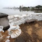 la-punta-san-sebastian-la-menor-cota-las-siete-puntas-tradicionales-la-costanera-que-rodea-la-ciudad-exhibe-la-construccion-una-muralla-bolsas-arena-como-defensa-la-creciente-del-rio-parana